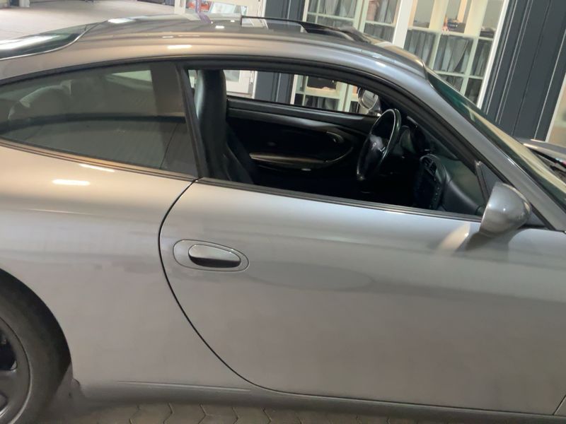 Porsche 911 996 Carrera — zdjęcie 7