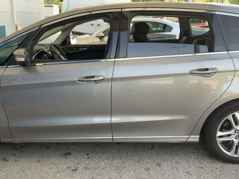 Ford S-Max 2.0 TDCi Titanium — zdjęcie 4