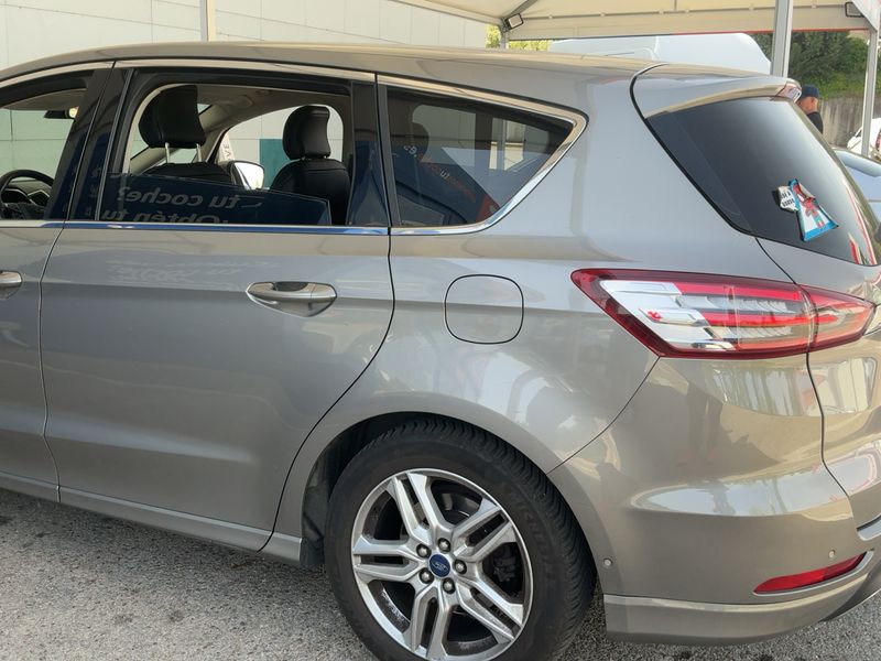 Ford S-Max 2.0 TDCi Titanium — zdjęcie 3