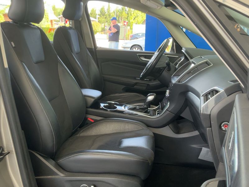 Ford S-Max 2.0 TDCi Titanium — zdjęcie 11