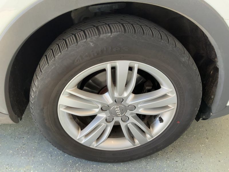 Audi Q3 2.0 TDI quattro 2013 – снимка 11