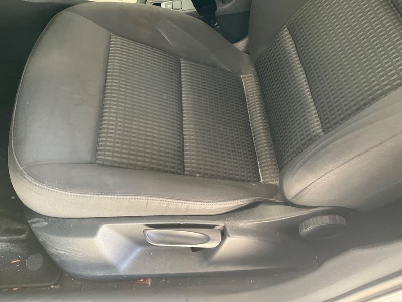 Audi Q3 2.0 TDI quattro 2013 – снимка 33