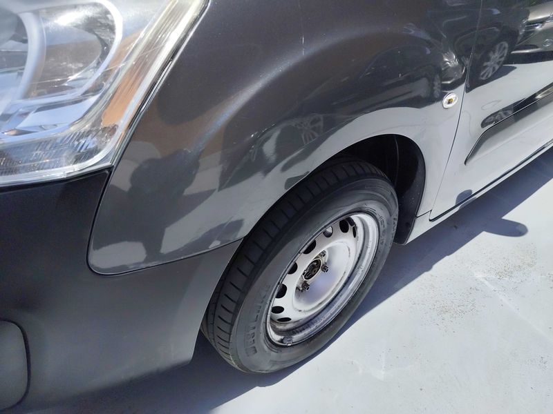 Peugeot Partner 1.6 Blue-HDi Access 2017 – снимка 32