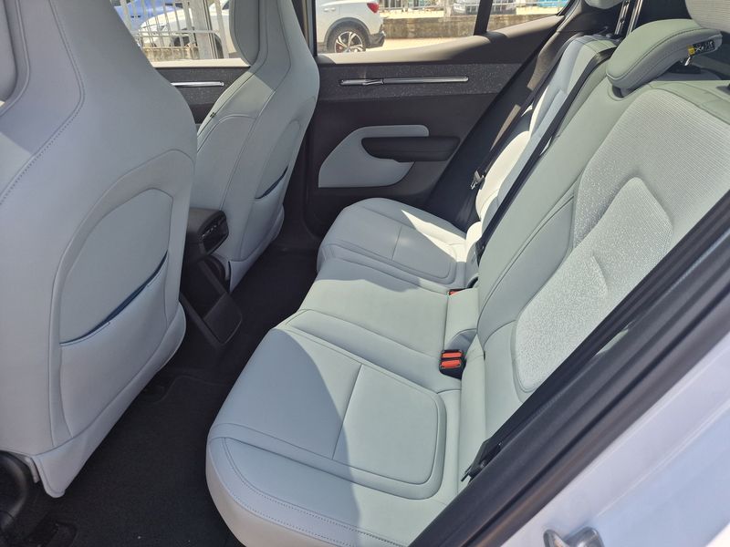 Volvo EX30