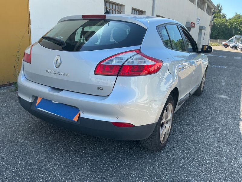 Renault Megane 1.5 dCi Business 2012 – снимка 2