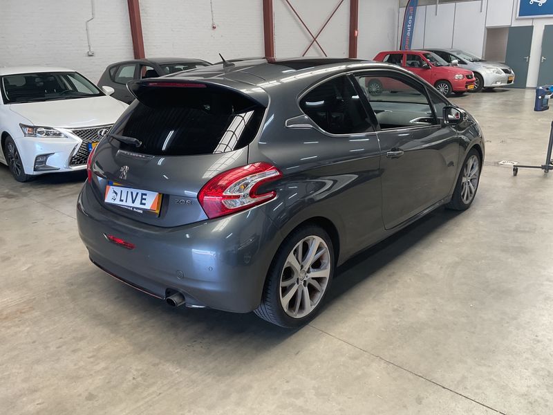 Peugeot 208 1.6 Allure — zdjęcie 2