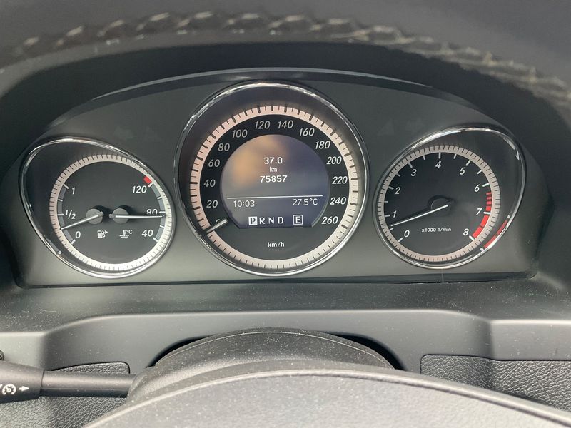 Mercedes-Benz C-Klasse C 300 Elegance 2010 – снимка 18