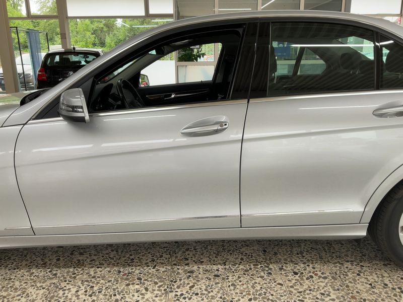 Mercedes-Benz C-Klasse C 300 Elegance 2010 – снимка 4