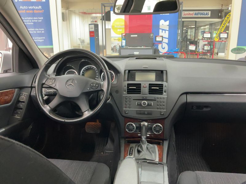 Mercedes-Benz C-Klasse C 300 Elegance 2010 – снимка 17