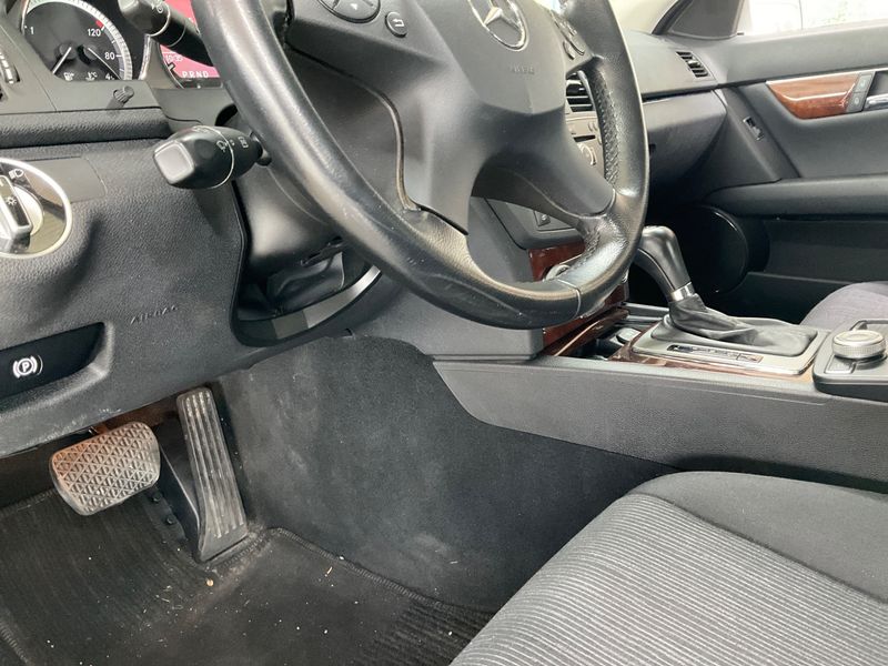 Mercedes-Benz C-Klasse C 300 Elegance 2010 – снимка 26