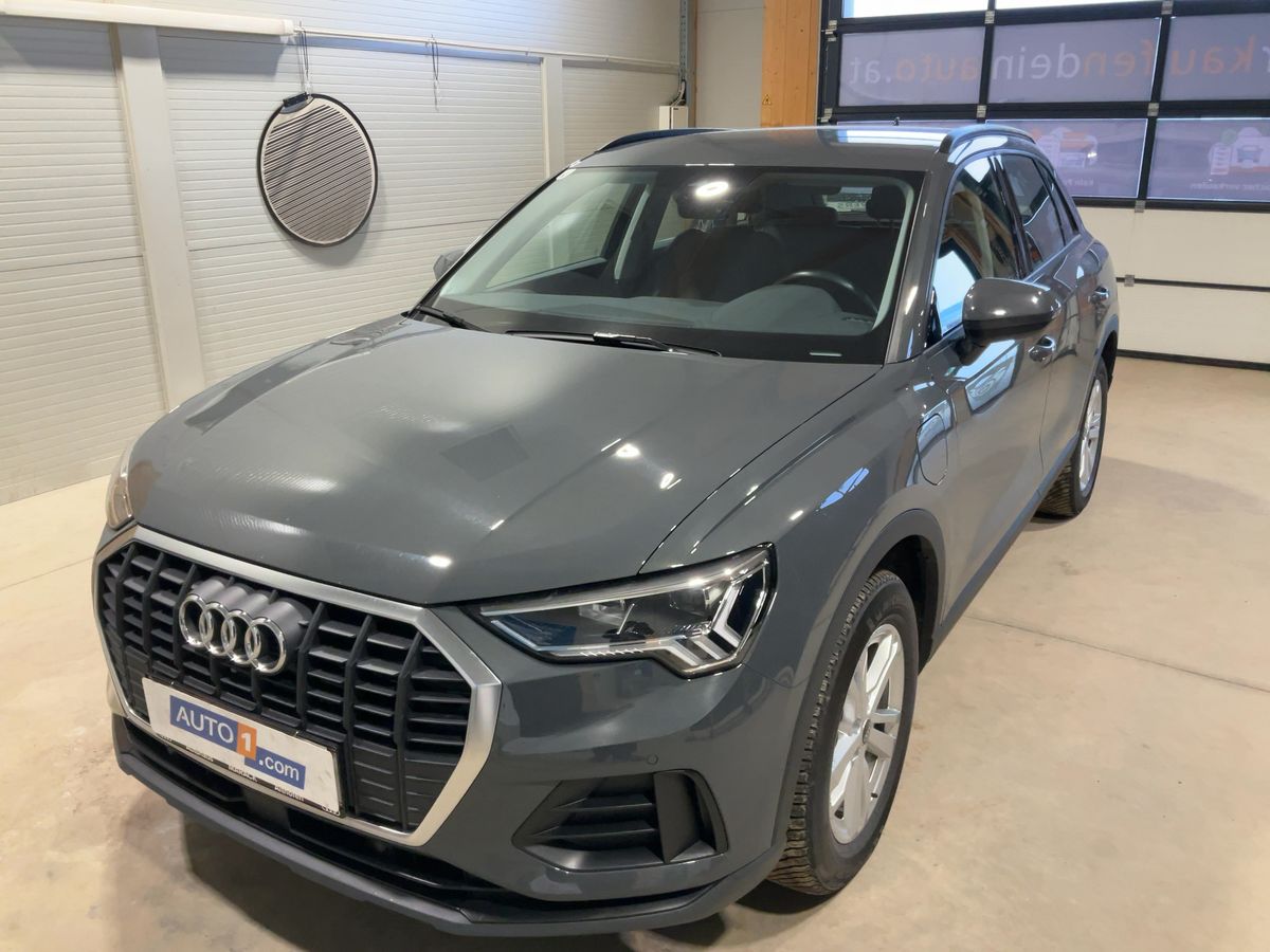 Audi Q3 2024 — photo 1