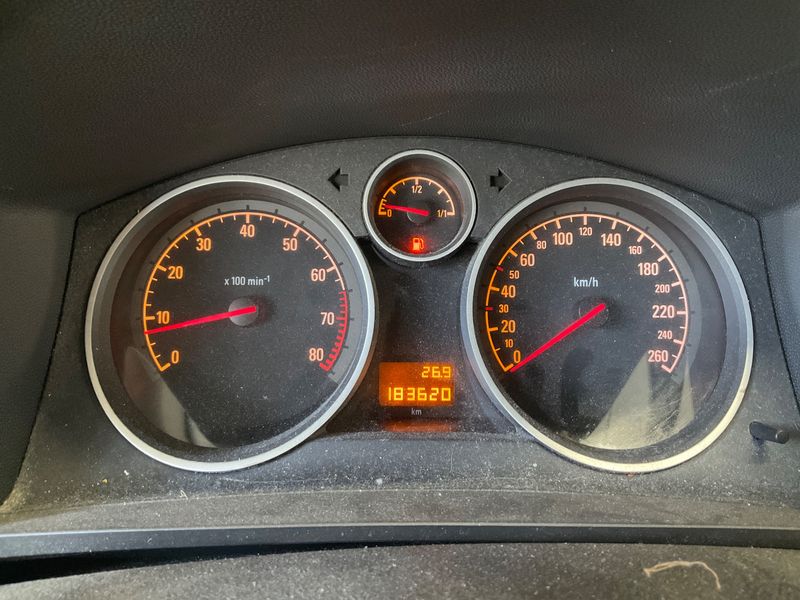 Opel Zafira 1.6 Family — zdjęcie 4