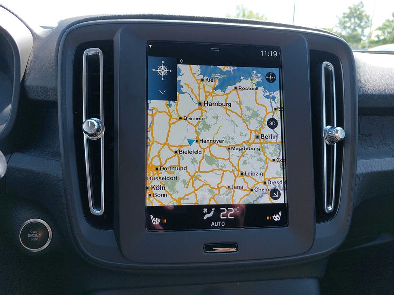 Volvo XC40 1.5 T2 Essential 2WD — zdjęcie 13