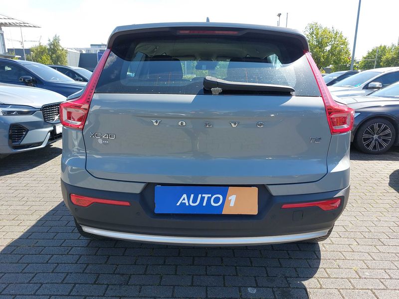 Volvo XC40 1.5 T2 Essential 2WD — zdjęcie 4