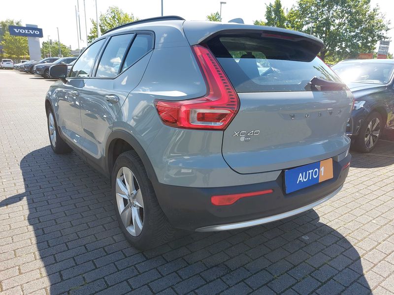 Volvo XC40 1.5 T2 Essential 2WD — zdjęcie 3