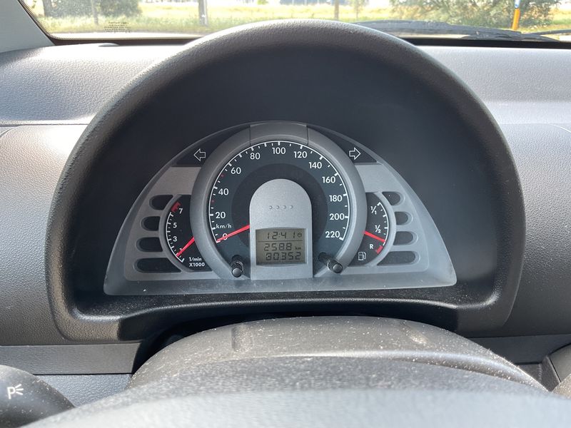 Volkswagen Fox 1.4 — zdjęcie 4