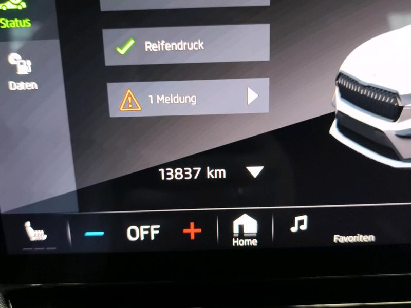 Skoda Enyaq iV 80 Loft — zdjęcie 17