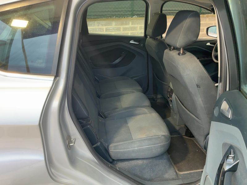 Ford C-Max 1.6 TDCi Titanium 2015 – снимка 19