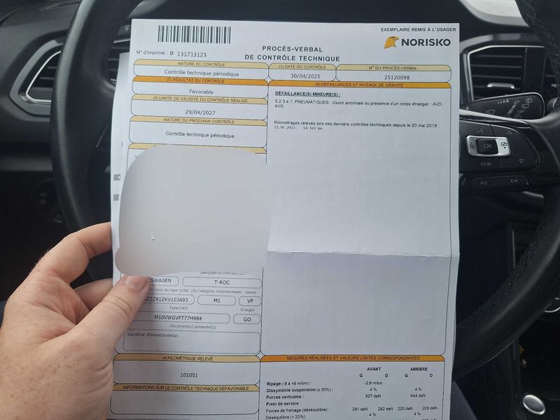Volkswagen T-Roc 2.0 TDI R-Line — zdjęcie 21