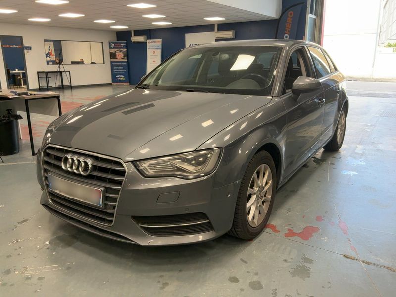 Audi A3 Sportback 2.0 TDI Business — zdjęcie 1