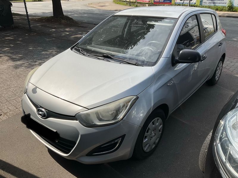 Hyundai i20