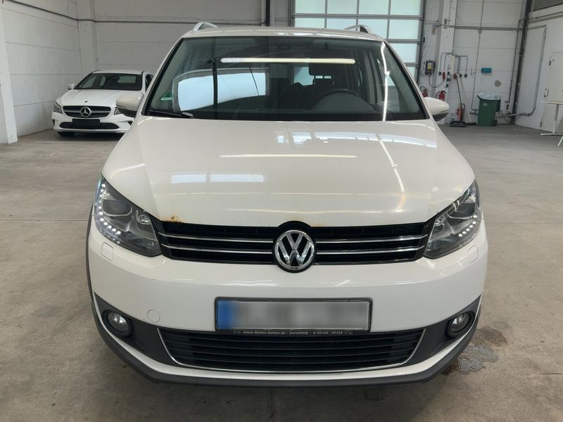 Volkswagen Touran 2.0 TDI CrossTouran — zdjęcie 9