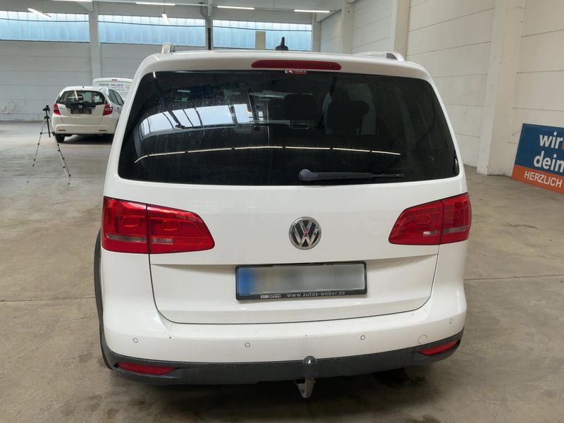 Volkswagen Touran 2.0 TDI CrossTouran — zdjęcie 5