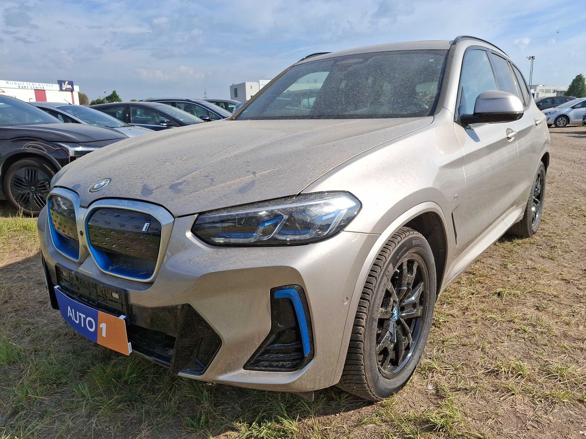 BMW iX3 2023