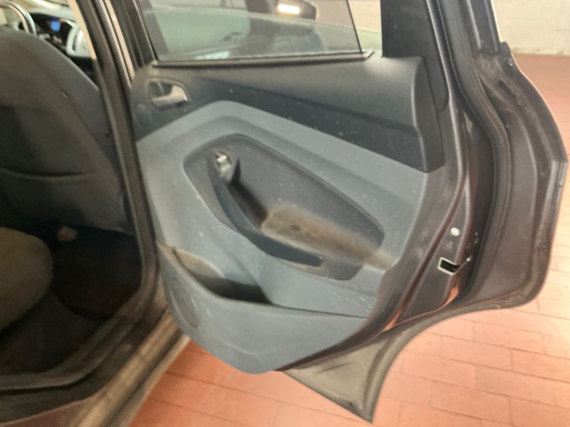 Ford C-Max 1.6 EcoBoost Business Edition 2015 – снимка 37