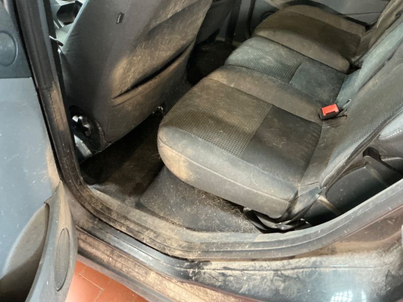 Ford C-Max 1.6 EcoBoost Business Edition 2015 – снимка 35