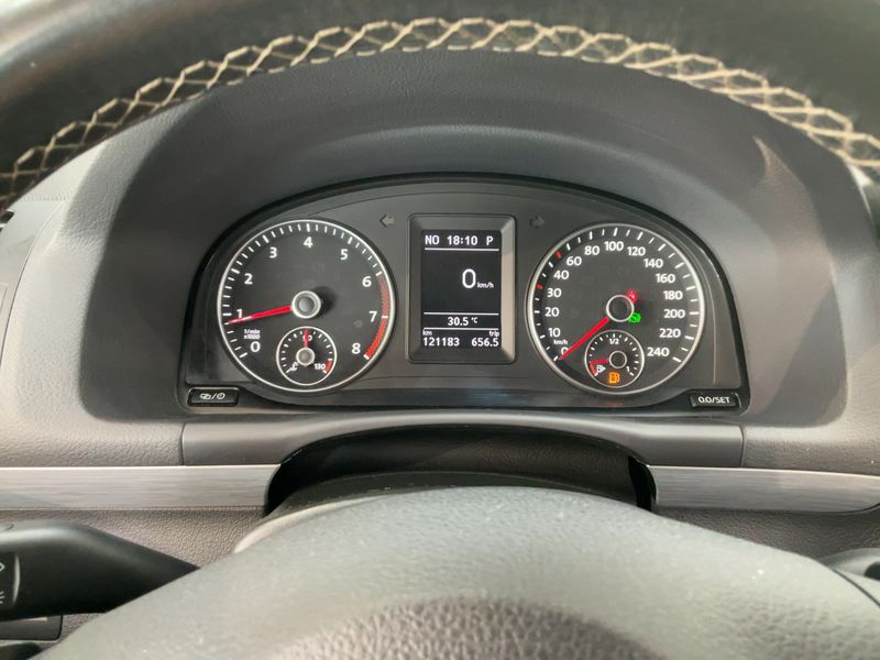 Volkswagen Touran 1.4 TSI Cup 2015 – снимка 19