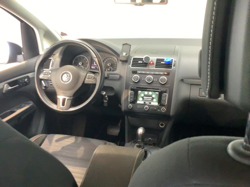 Volkswagen Touran 1.4 TSI Cup 2015 – снимка 18