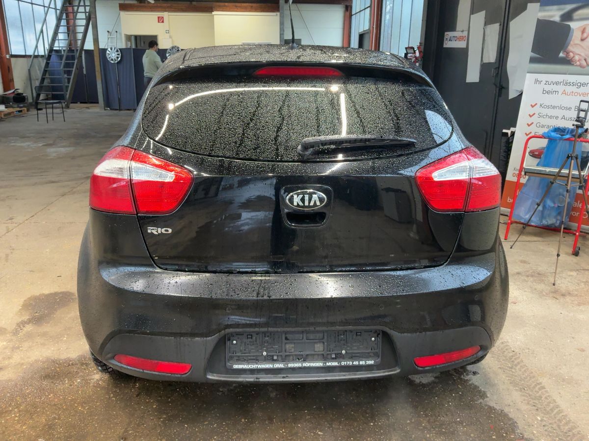 Kia Rio 2014 — photo 8