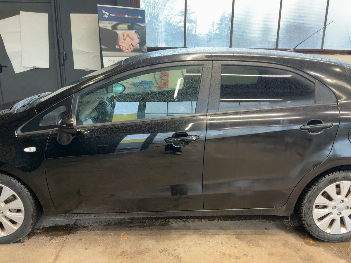Kia Rio 2014 — photo 5