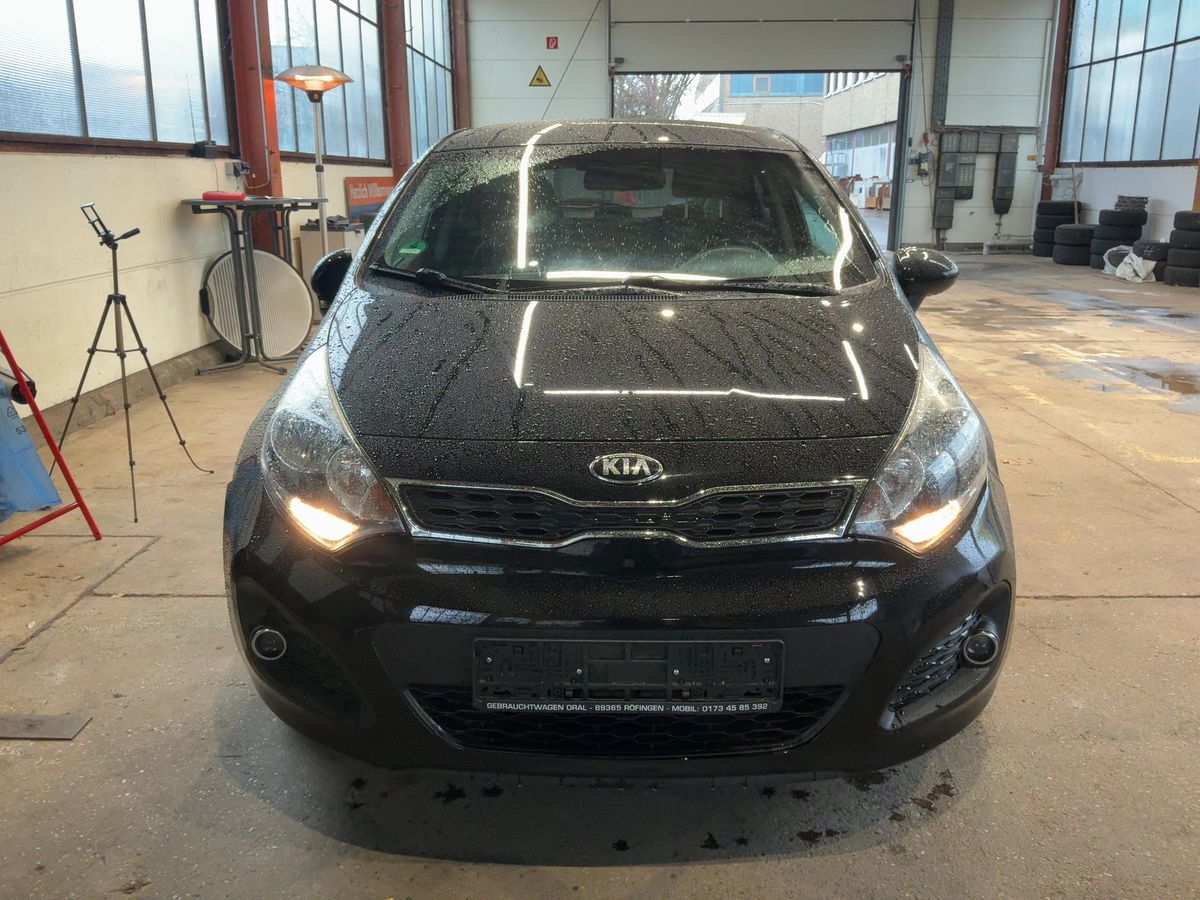 Kia Rio 2014 — photo 15