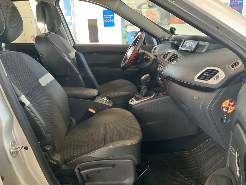 Renault Grand Scenic 1.5 dCi Business — zdjęcie 3