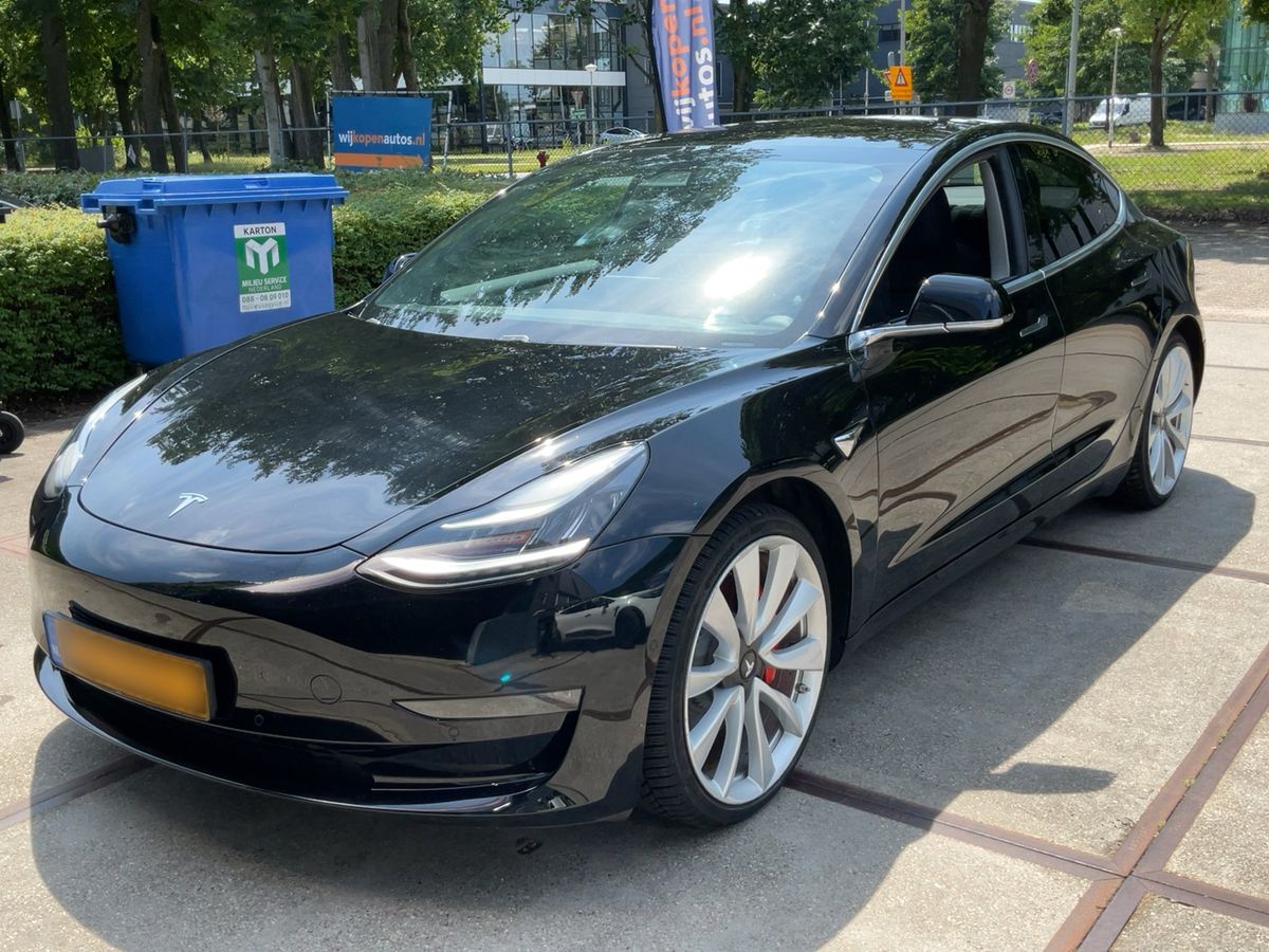 Tesla Model 2019