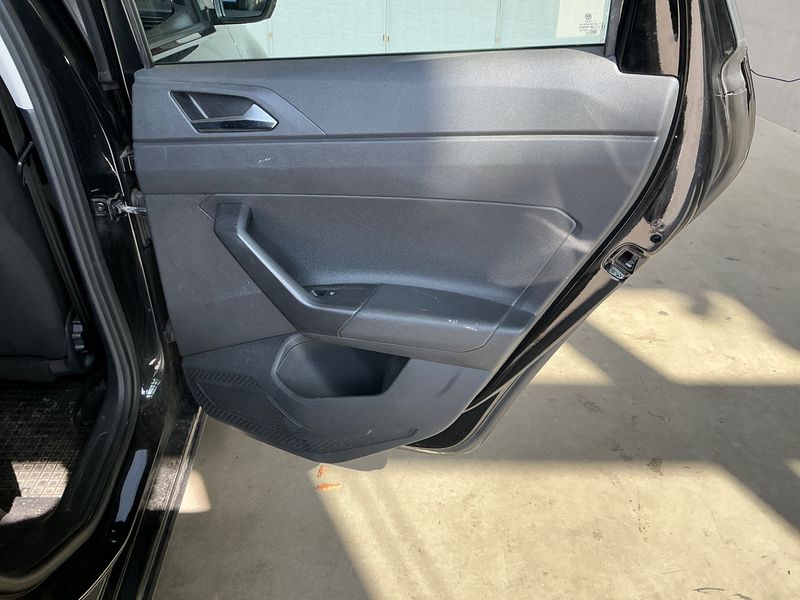 Volkswagen Polo 1.0 2019 – снимка 33