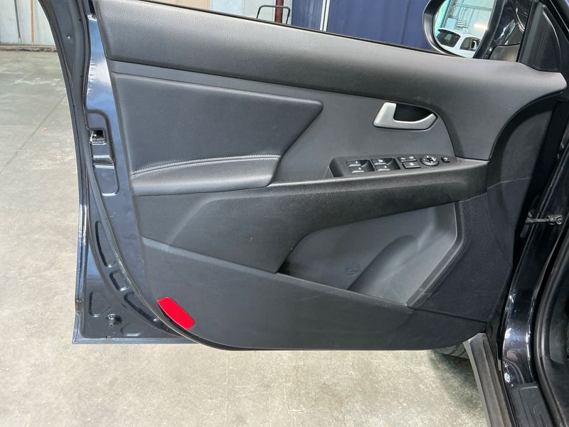 Kia Sportage 1.6 GDI Dream Team 2WD 2014 – снимка 37