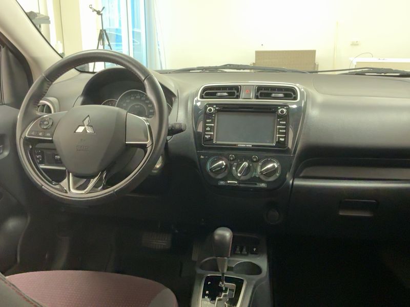 Mitsubishi Space Star 1.2 Diamant Edition+ — zdjęcie 12
