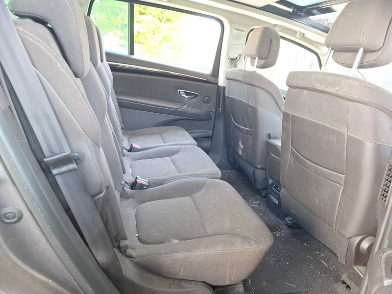 Renault Espace 1.6 dCi Energy Life — zdjęcie 14