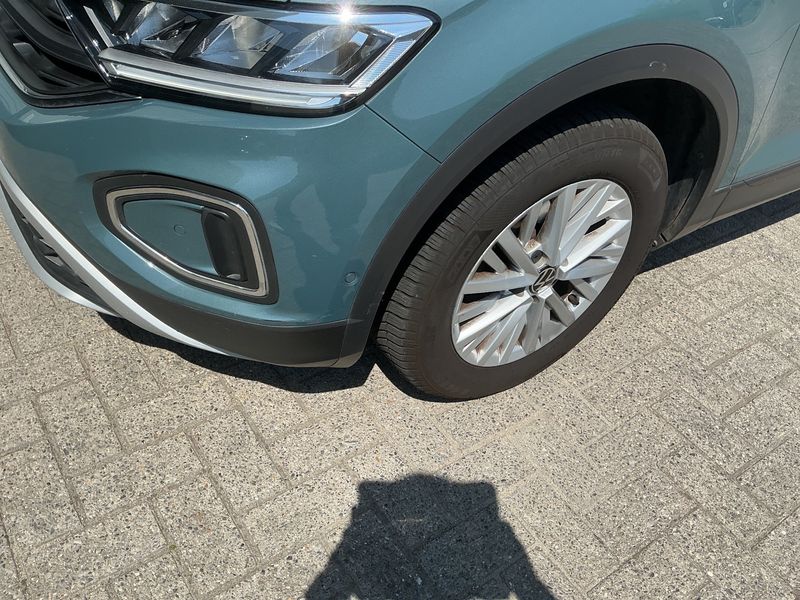 Volkswagen T-Roc 2.0 TDI Life 2022 – снимка 25