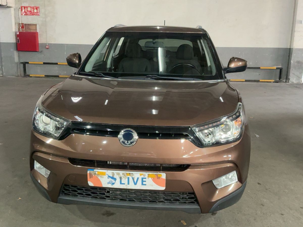 Ssangyong Tivoli 2015 — photo 15