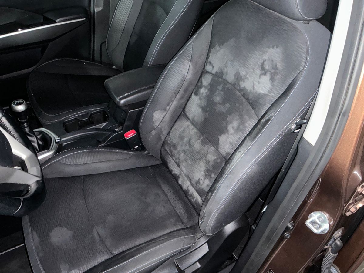 Ssangyong Tivoli 2015 — photo 24