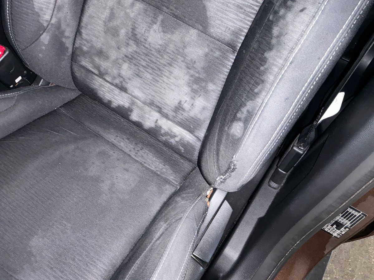 Ssangyong Tivoli 2015 — photo 23