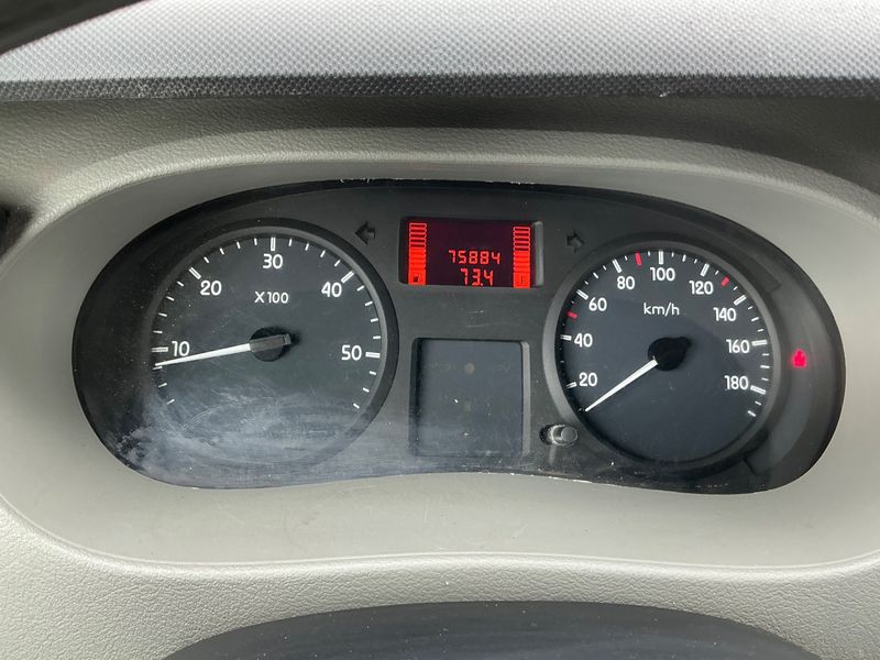 Renault Master 2.5 dCi Fahrgestell Radstand 4078mm — zdjęcie 13
