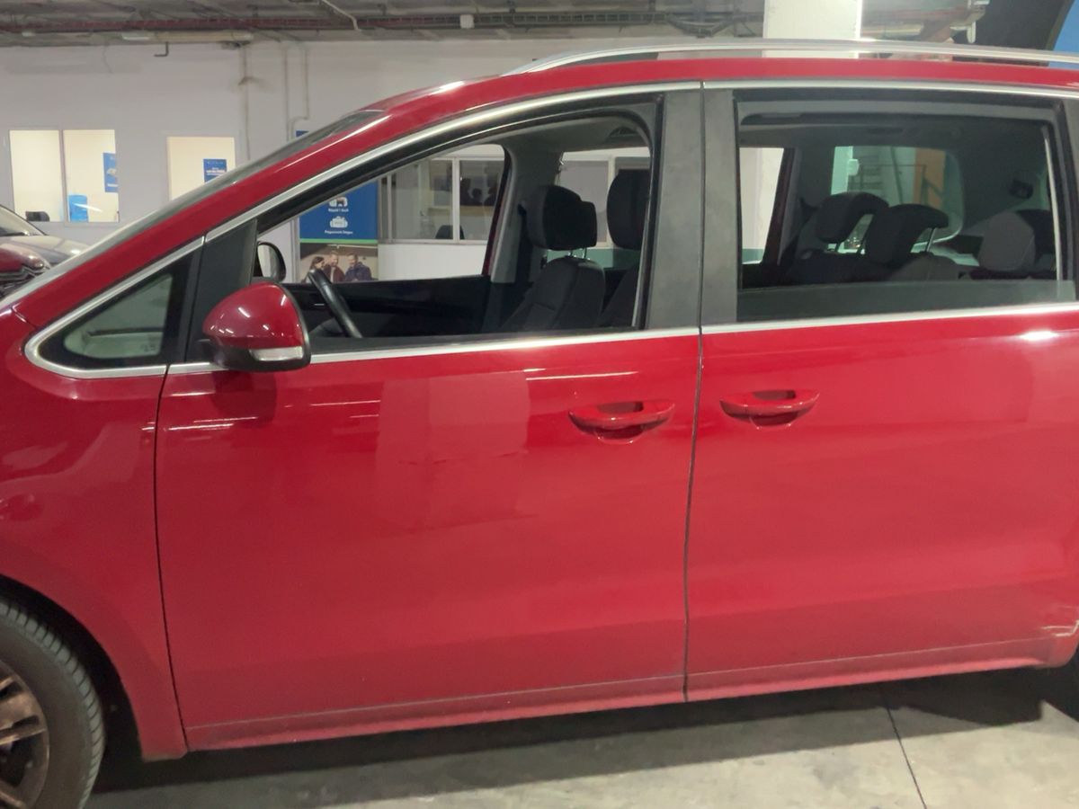 Seat Alhambra 2015 — photo 5