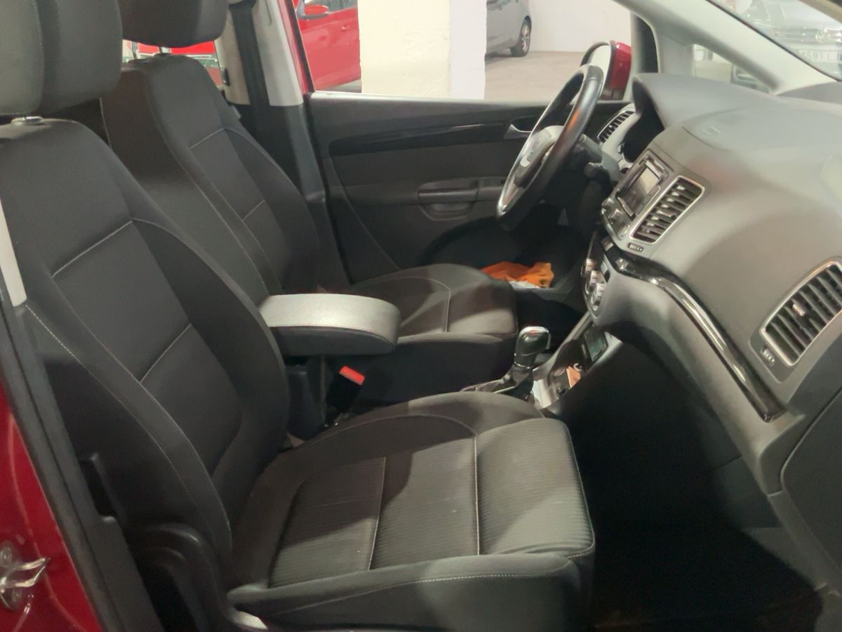 Seat Alhambra 2015 — photo 17