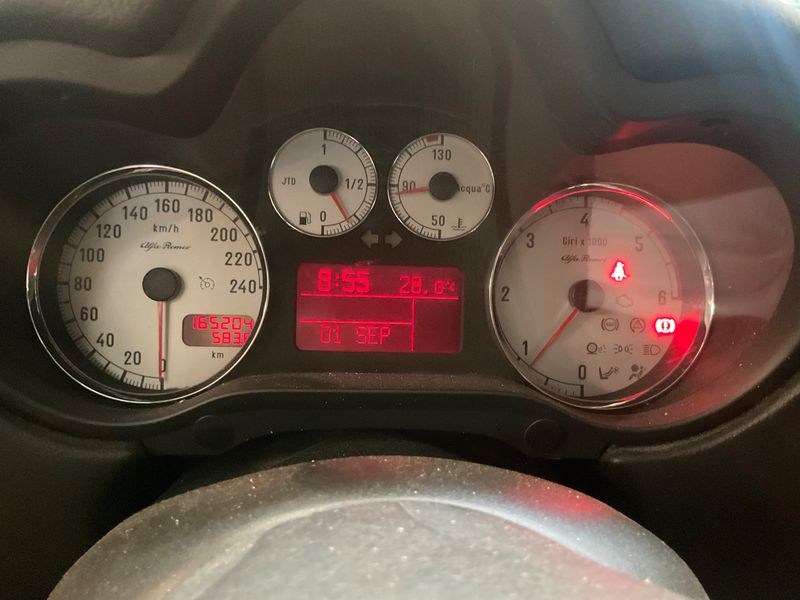 Alfa Romeo Alfa GT 1.9 JTD M-Jet Selective — zdjęcie 4