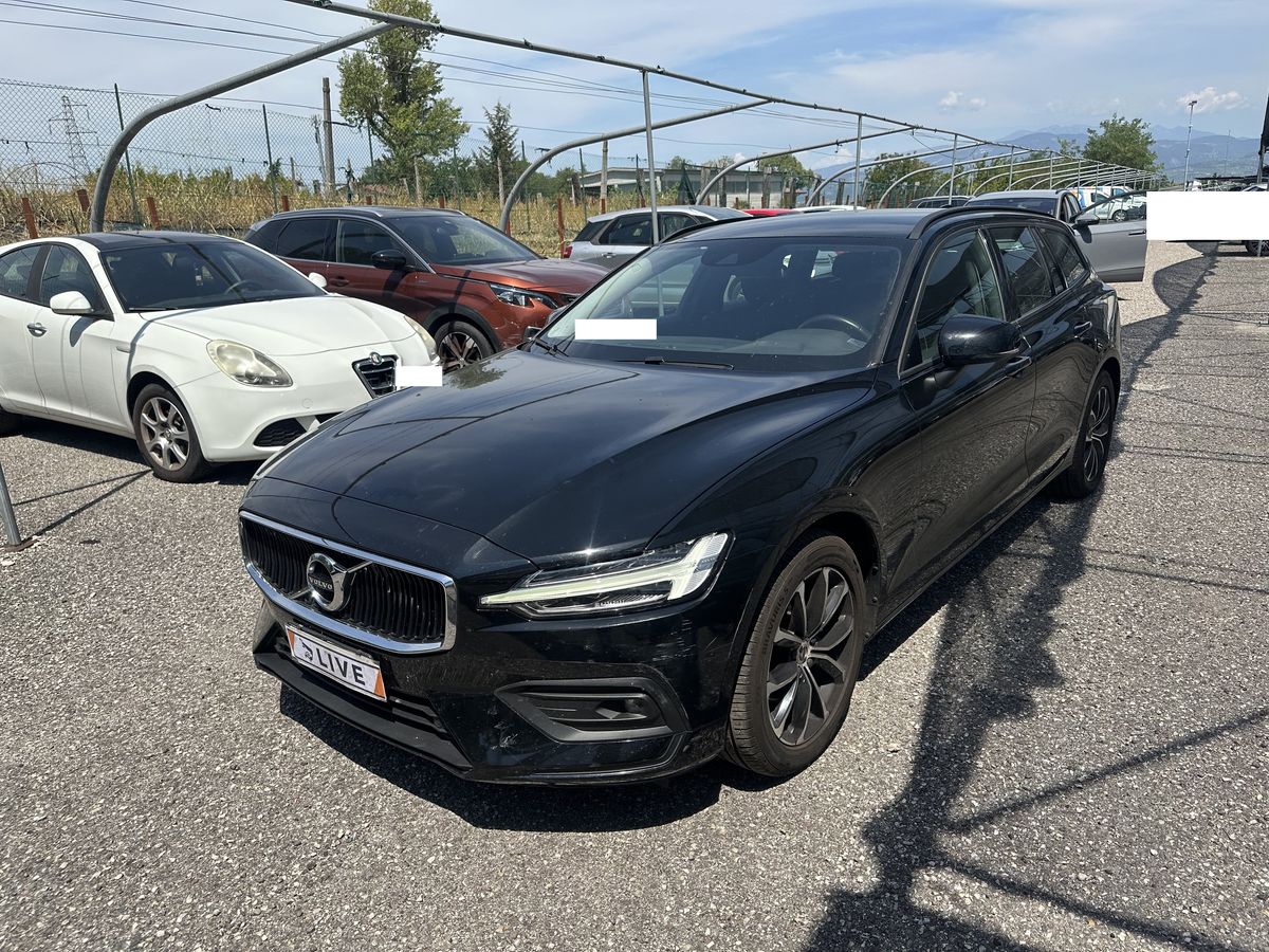 Volvo V60 2019 — photo 1